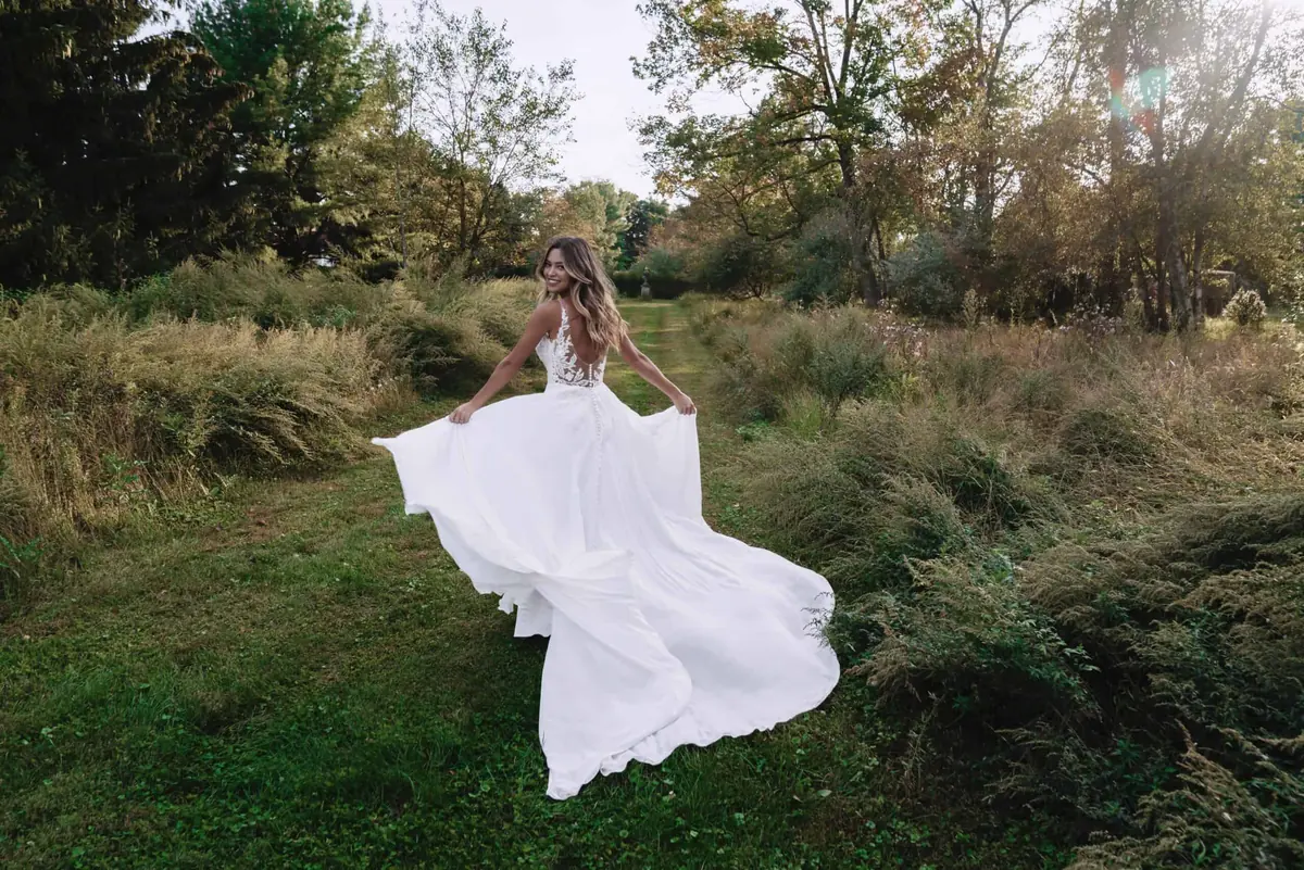 Young,Beautiful,Bride,In,Lengthen,Cathedral,Train