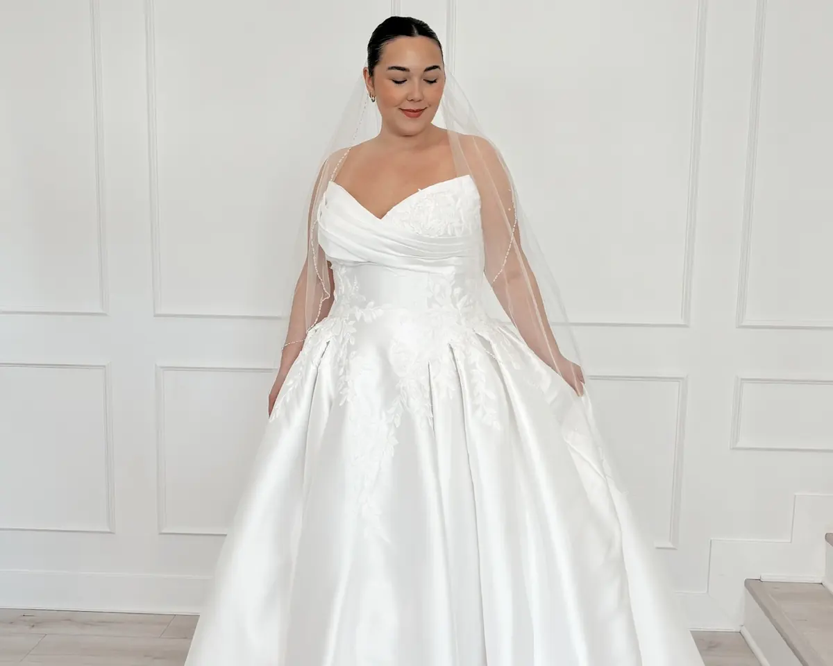 Ball-Gown_Lace-Appliques