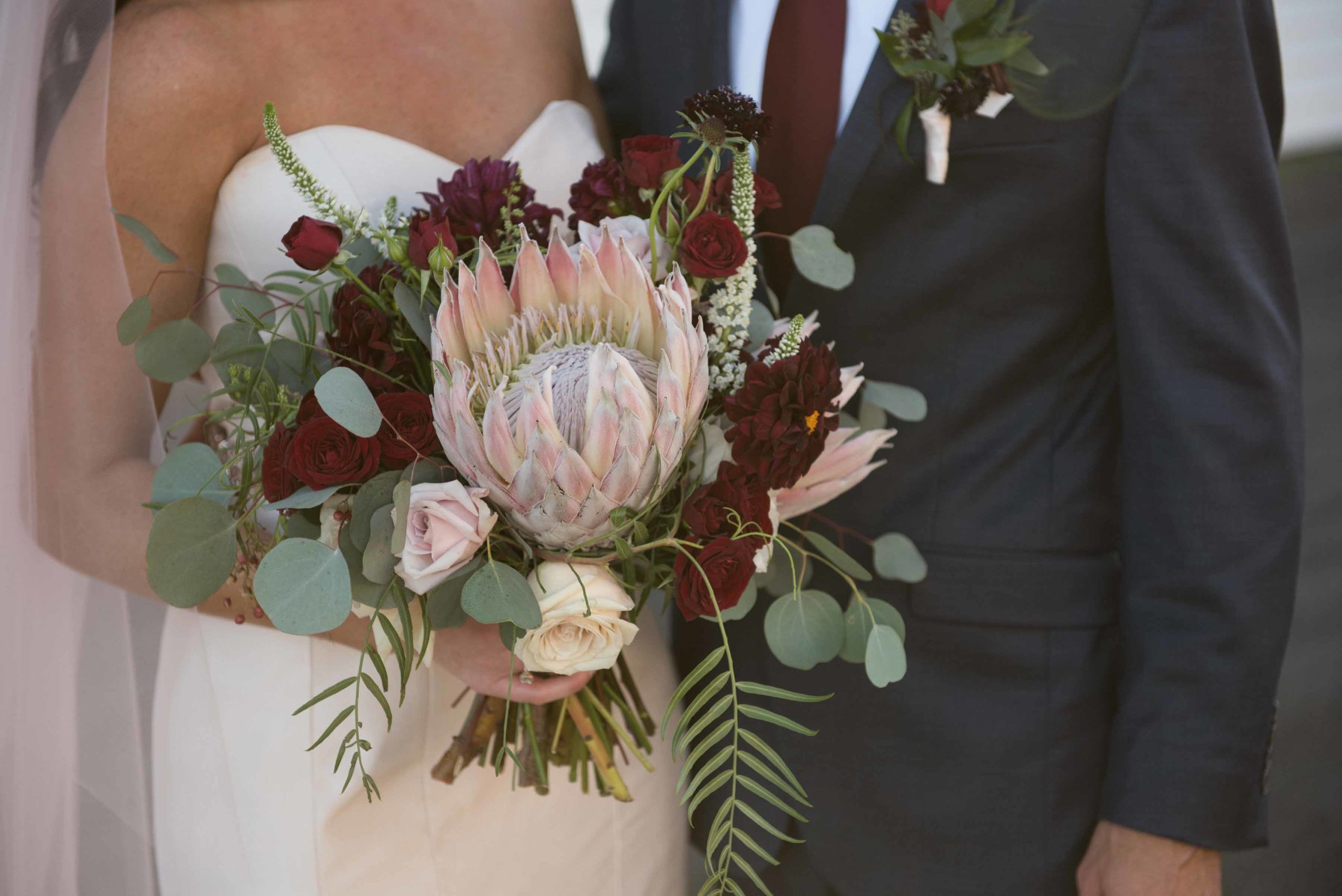 cactus-bouquet-vendors-postpone-wedding