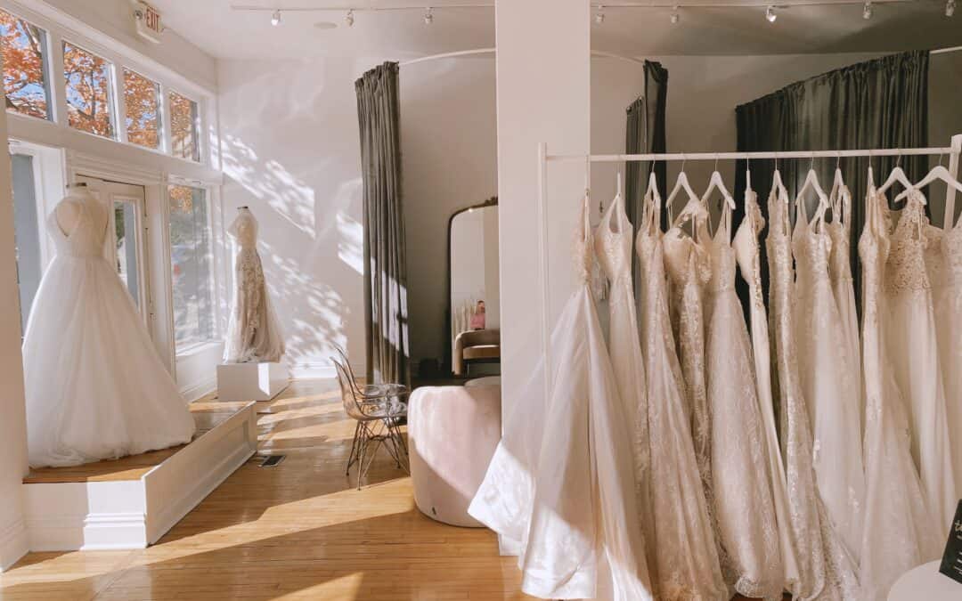 3 Types of Wedding Dress Buying