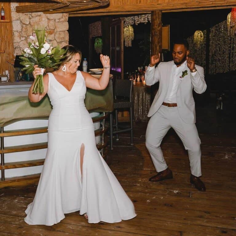 Savvy Bride Tyler Savvy Bridal Kansas City #1 Top Rated Bridal Boutique