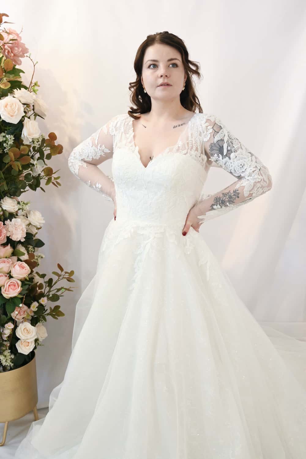 Savvy Bridal Vintage Lace Long Sleeve A-Line skirt Wedding Dress - Tokyo