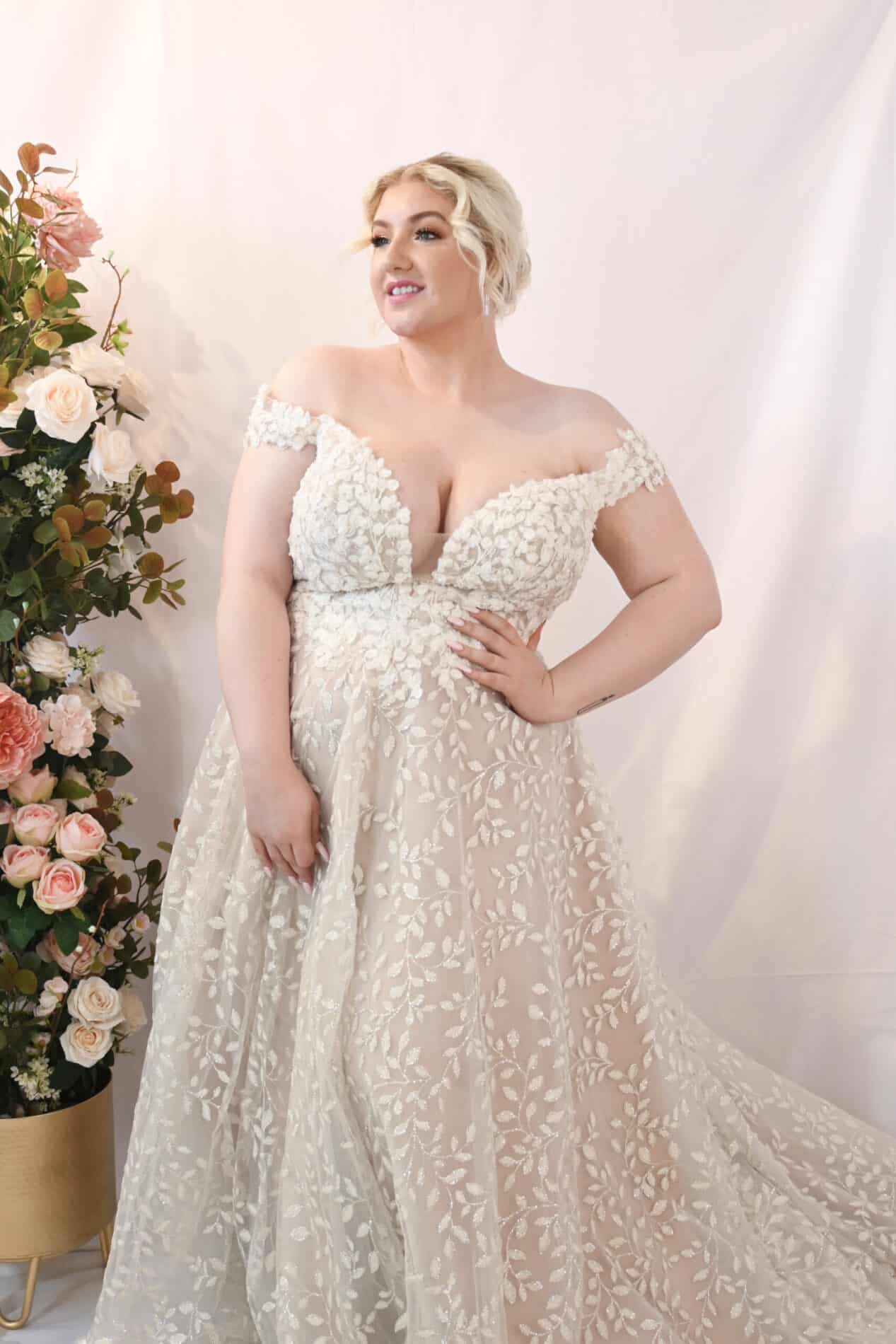 Savvy Bridal Curvy Blush, Sparkle Romantic Detail Lace A-Line Skirt Wedding Dress - C639