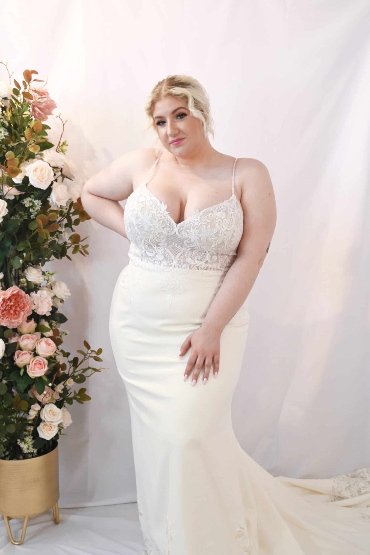 Savvy Bridal Curvy Detailed Beaded Bodice Lace Fitted Wedding Dress - Portia