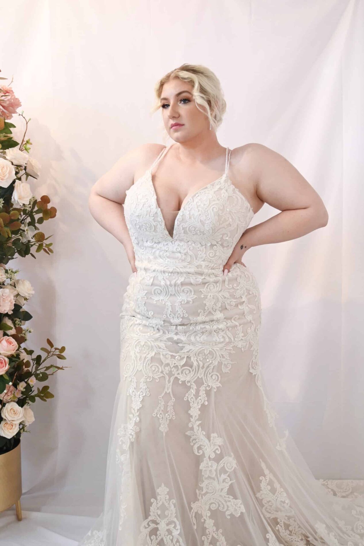 Savvy Bridal Curvy Romantic Lace Fitted Mermaid Wedding Dress - Aspen