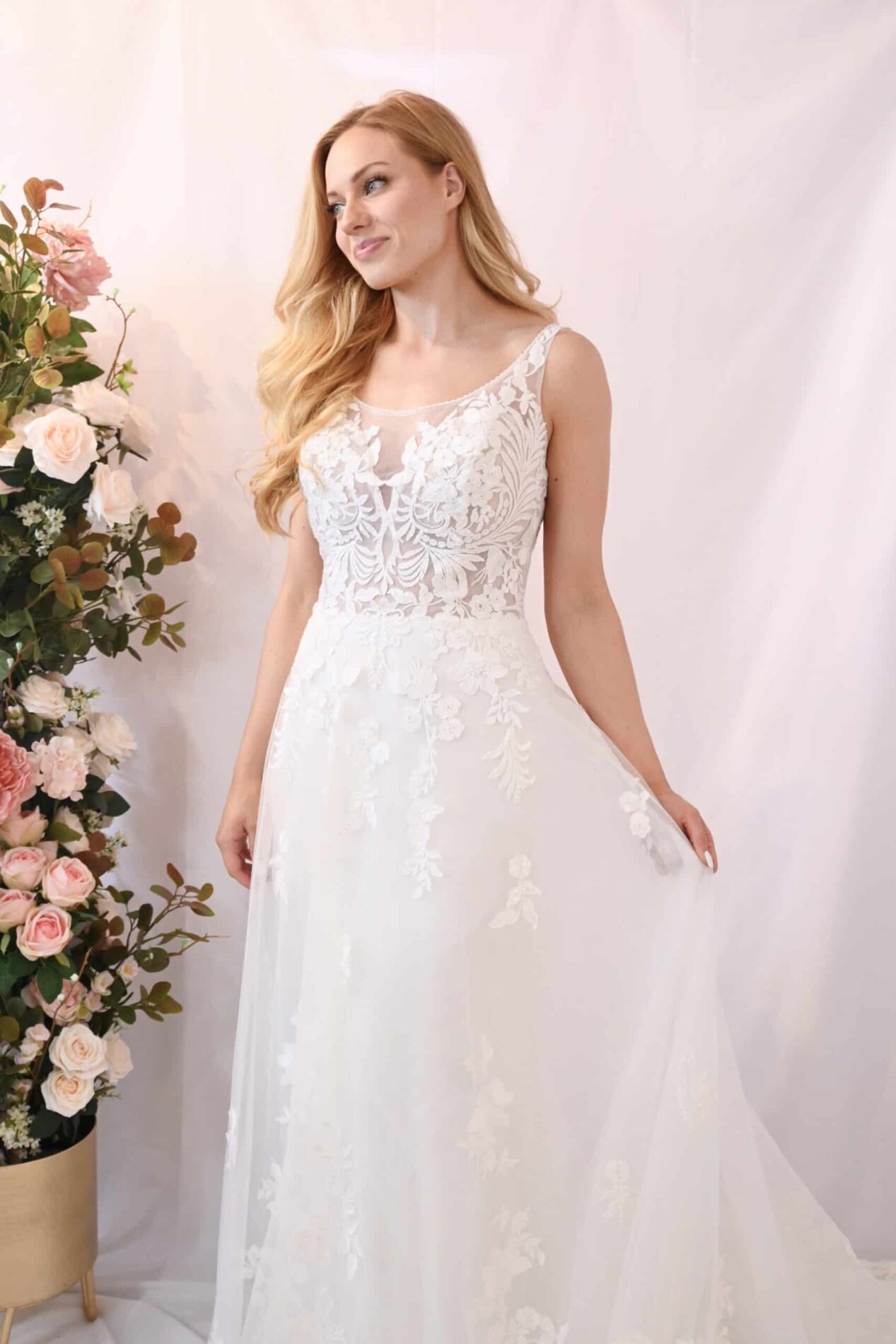 Savvy Bridal Subtle Detail Romantic Lace A-Line Skirt Wedding Dress - Catalina