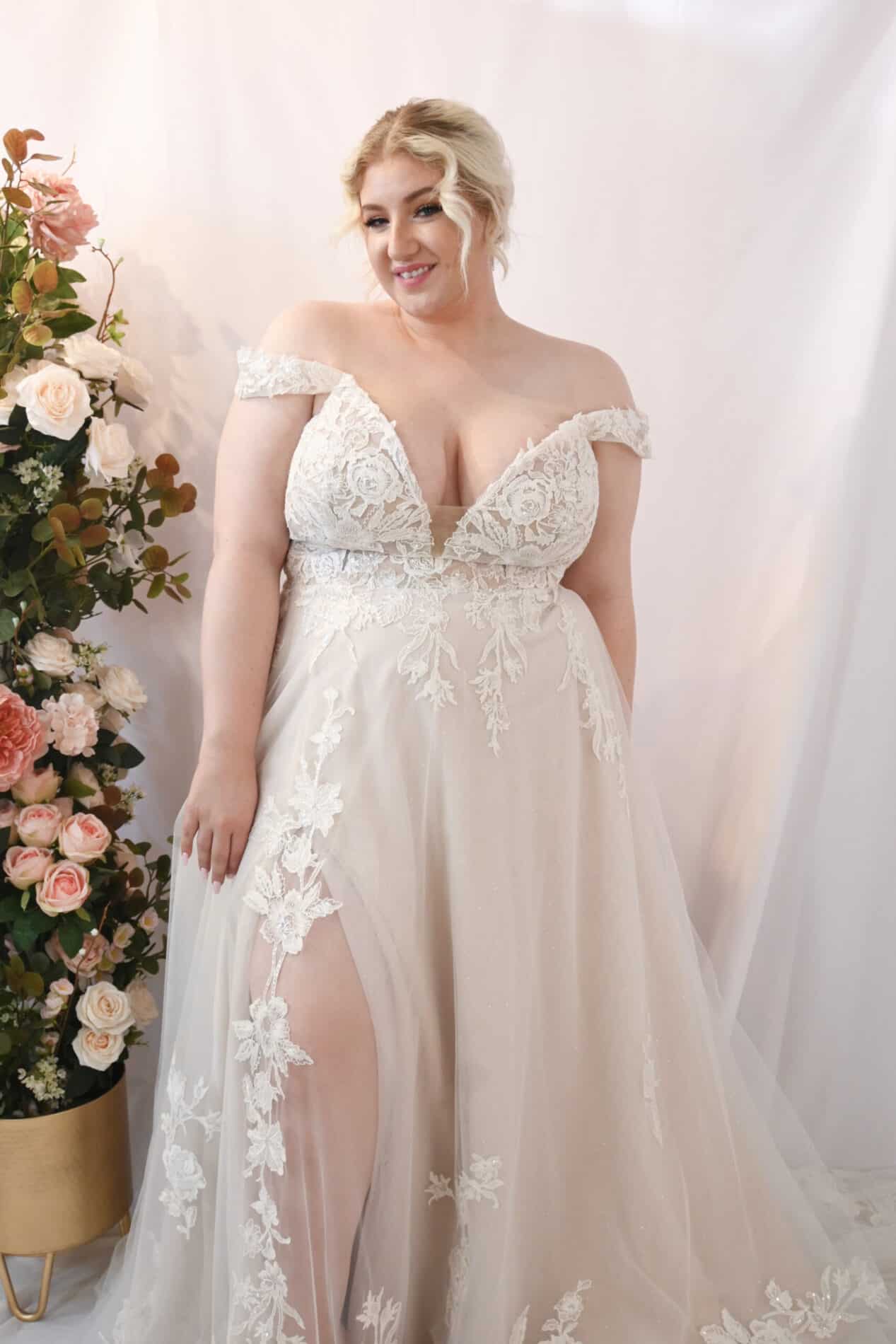 Savvy Bridal Curvy, Beaded Romantic Detail Lace A-Line Skirt Wedding Dress - Atlanta