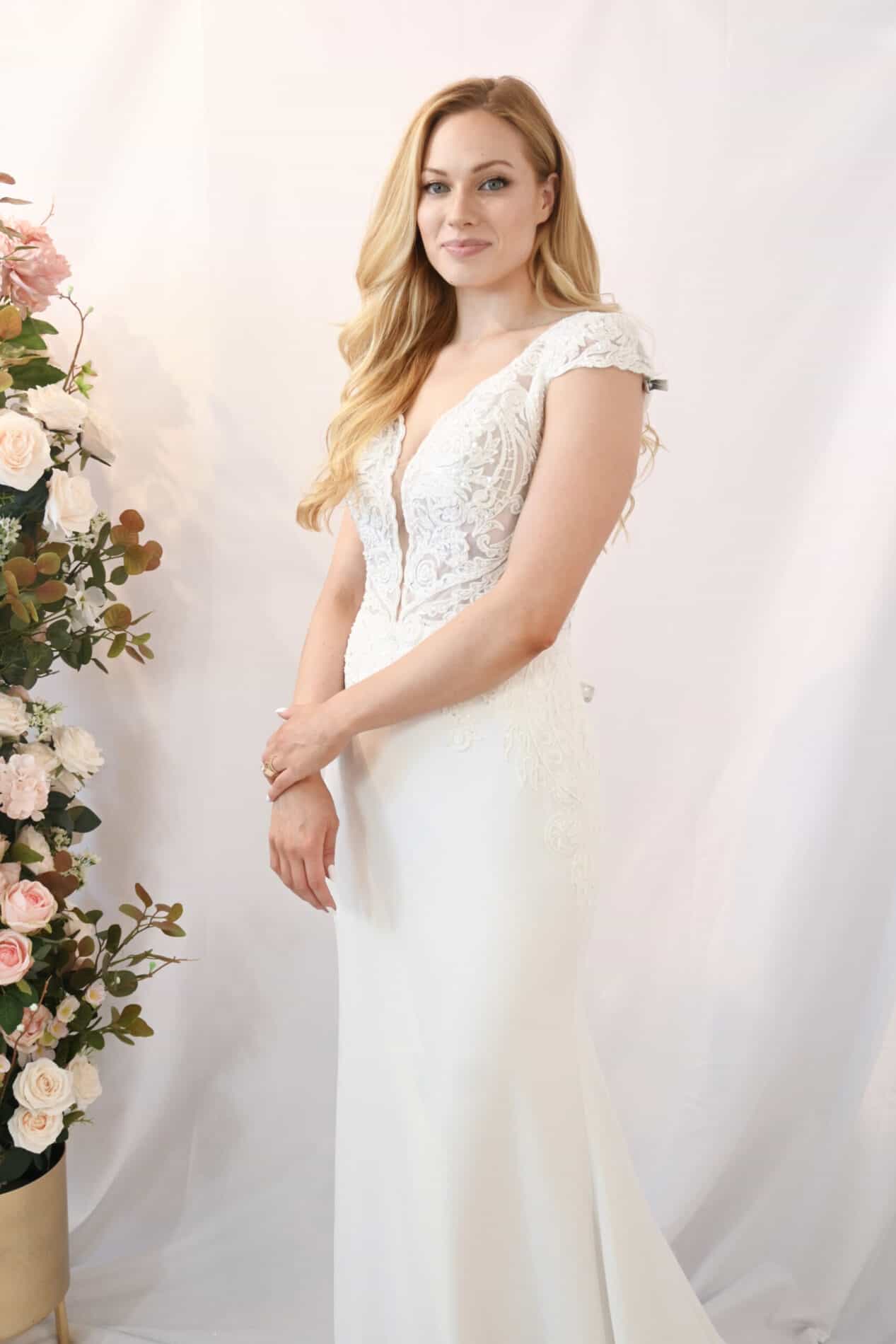 Savvy Bridal Short Sleeve Detailed Beaded Bodice Lace Fitted Wedding Dress - A8019