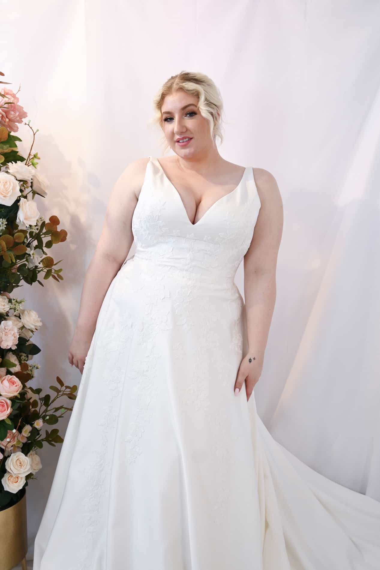 Savvy Bridal Curvy Satin Lace A-Line Skirt Wedding Dress - LV3051