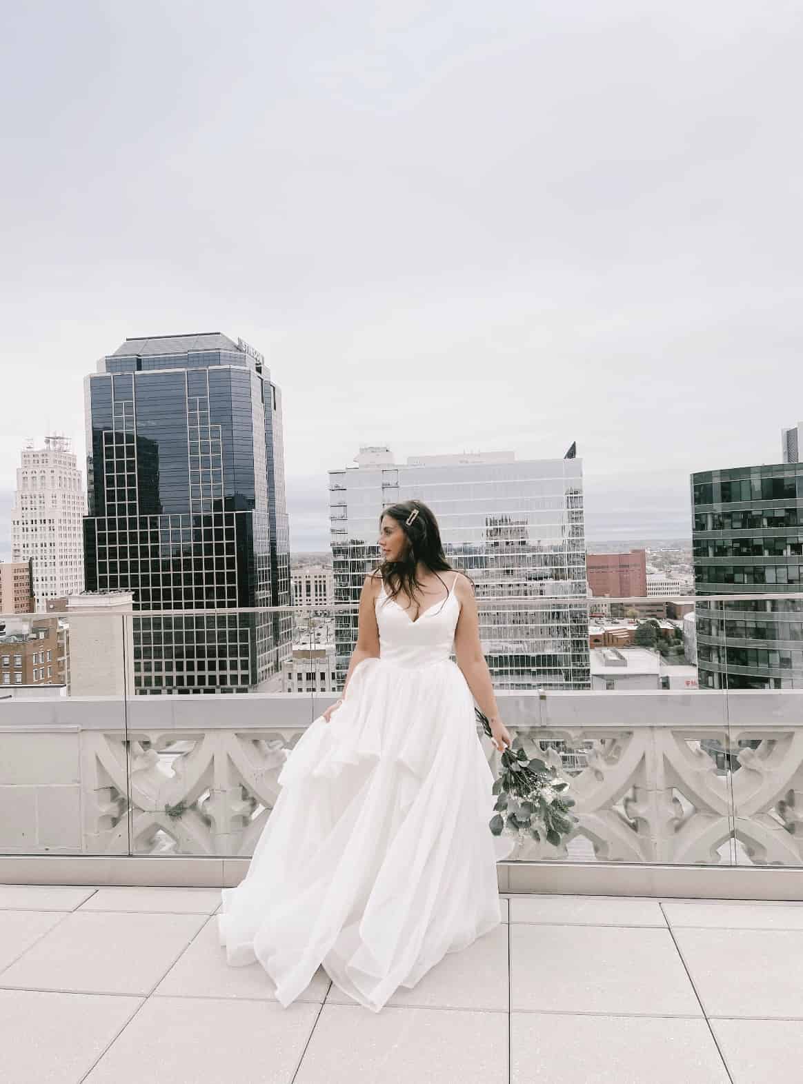 10 Ways to Stay Cool in Your Wedding Dress Savvy Bridal