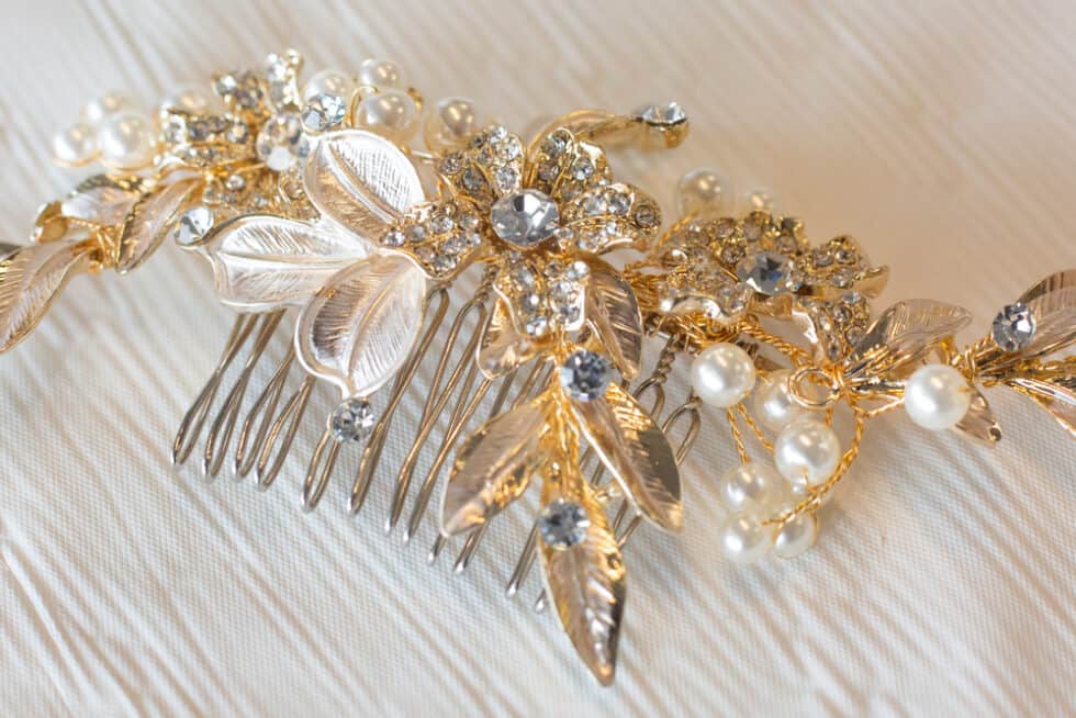 8 Wedding Veil Alternatives for Your Big Day - Savvy Bridal