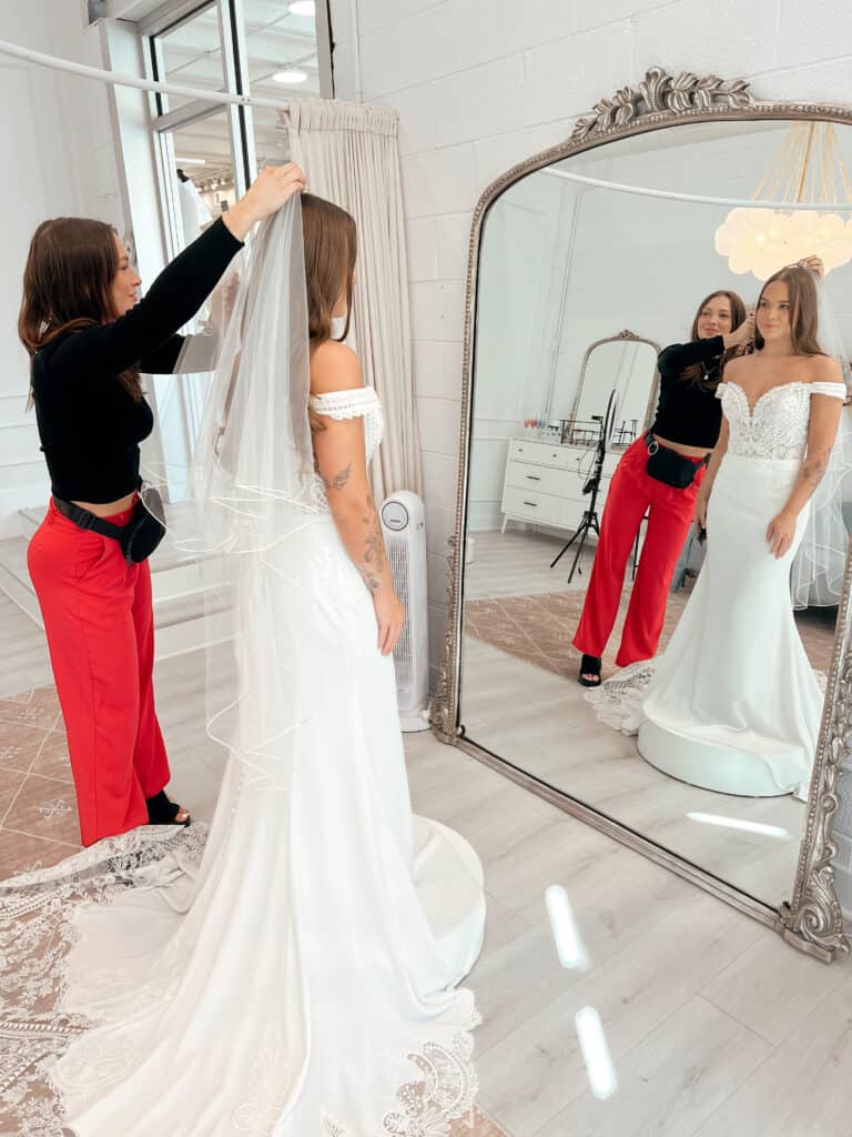 What To Expect at a Wedding Dress Fitting