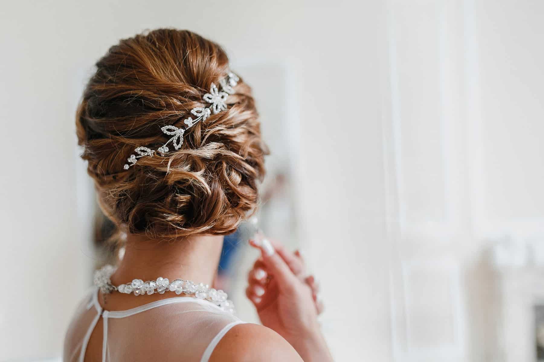 Simple Wedding Hairstyles That Prove Less Is More