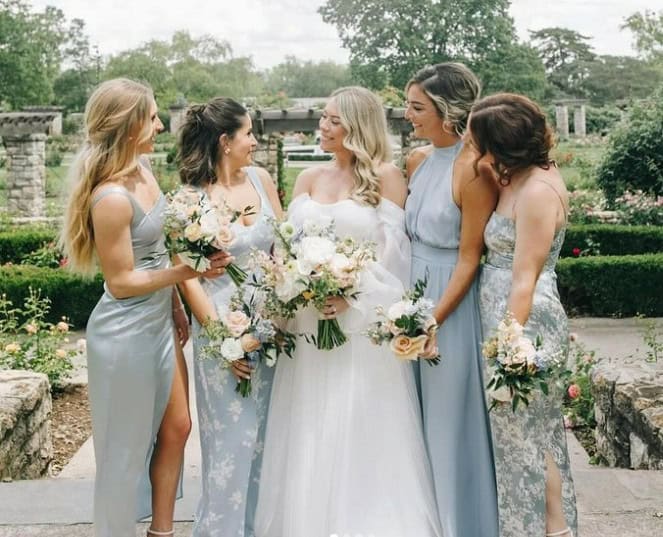 8 Tips for Picking the Perfect Team of Bridesmaids