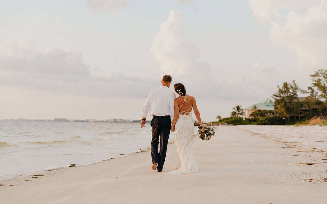 How to Select the Perfect Summer Wedding Dress for Your Fort Lauderdale Wedding