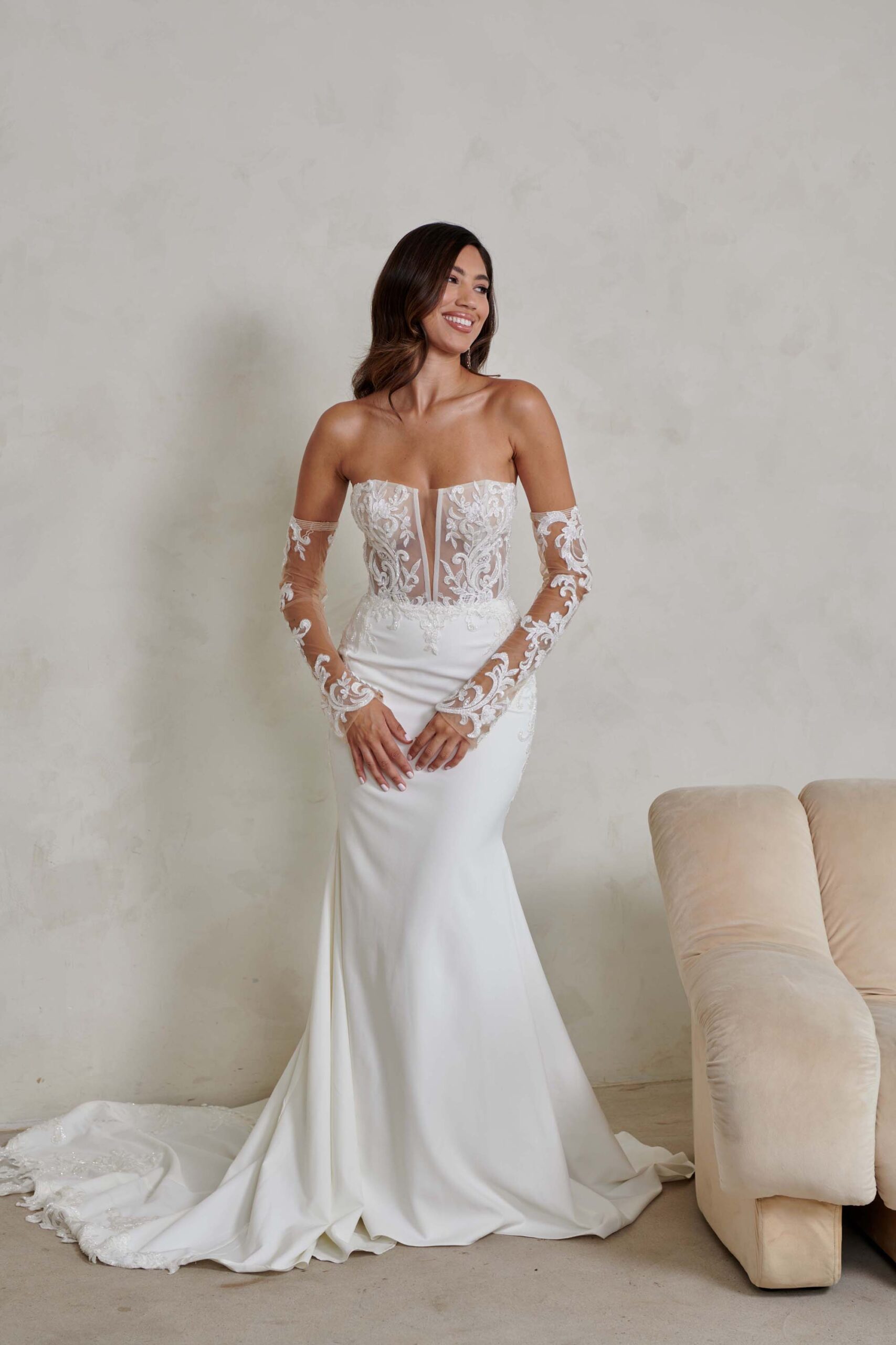 Savvy Bridal_Serene_Madi Lane_WHITTNEY_SR2450_2
