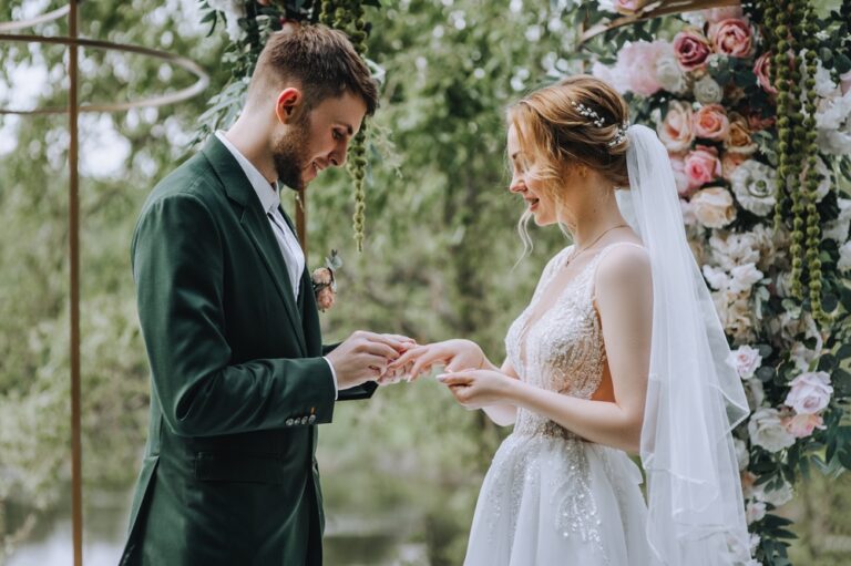 6 Ways to Personalize Your Wedding