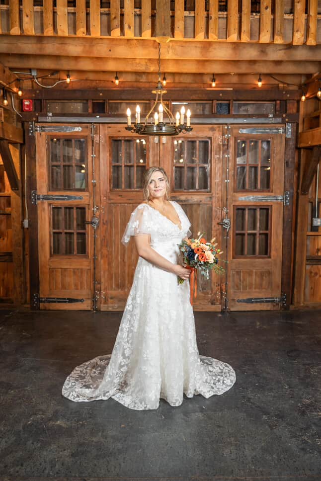 Rachel wore a stunning A-line lace gown from Savvy Bridal