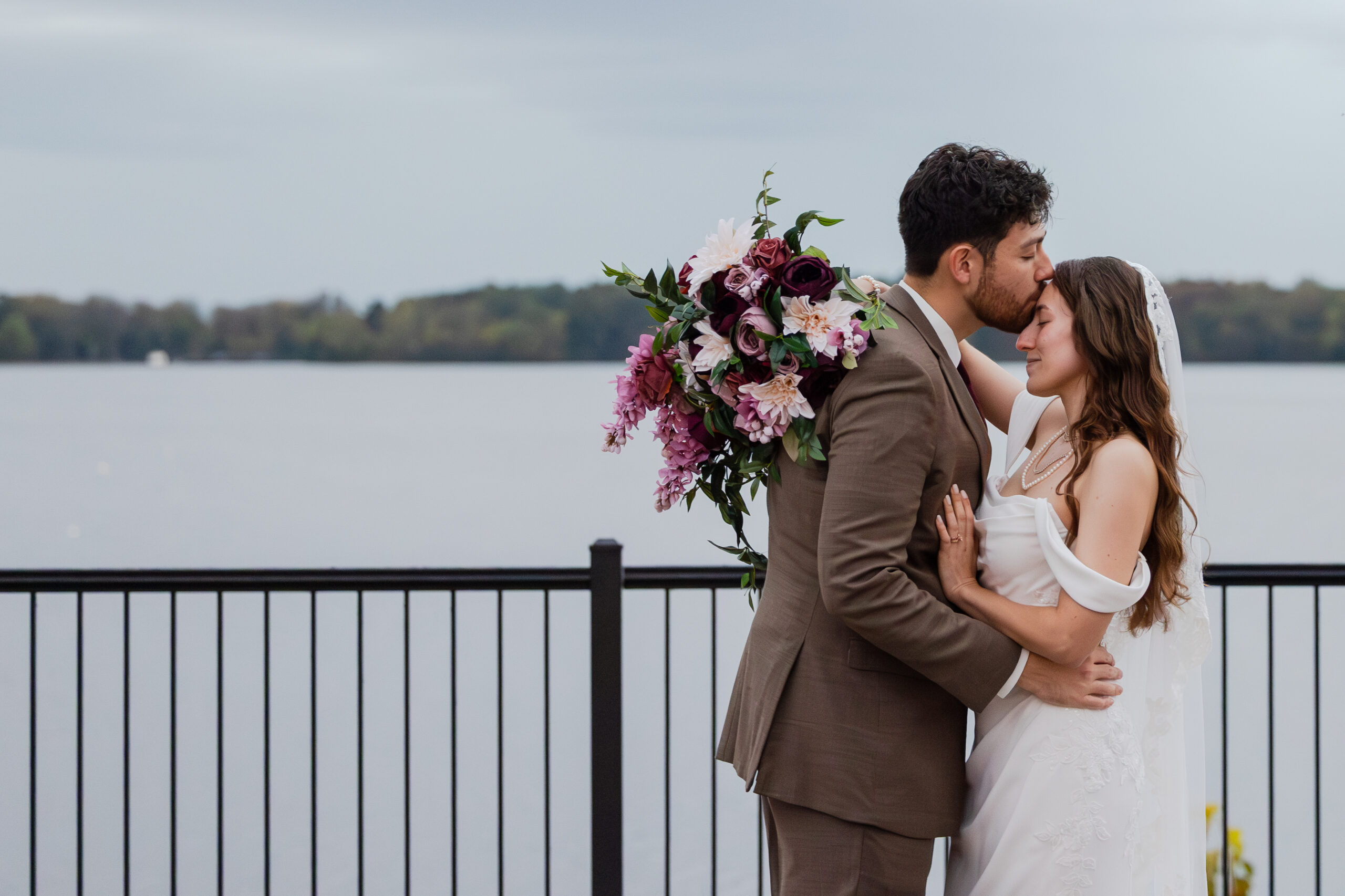 Savvy bride Mikayla and Justice