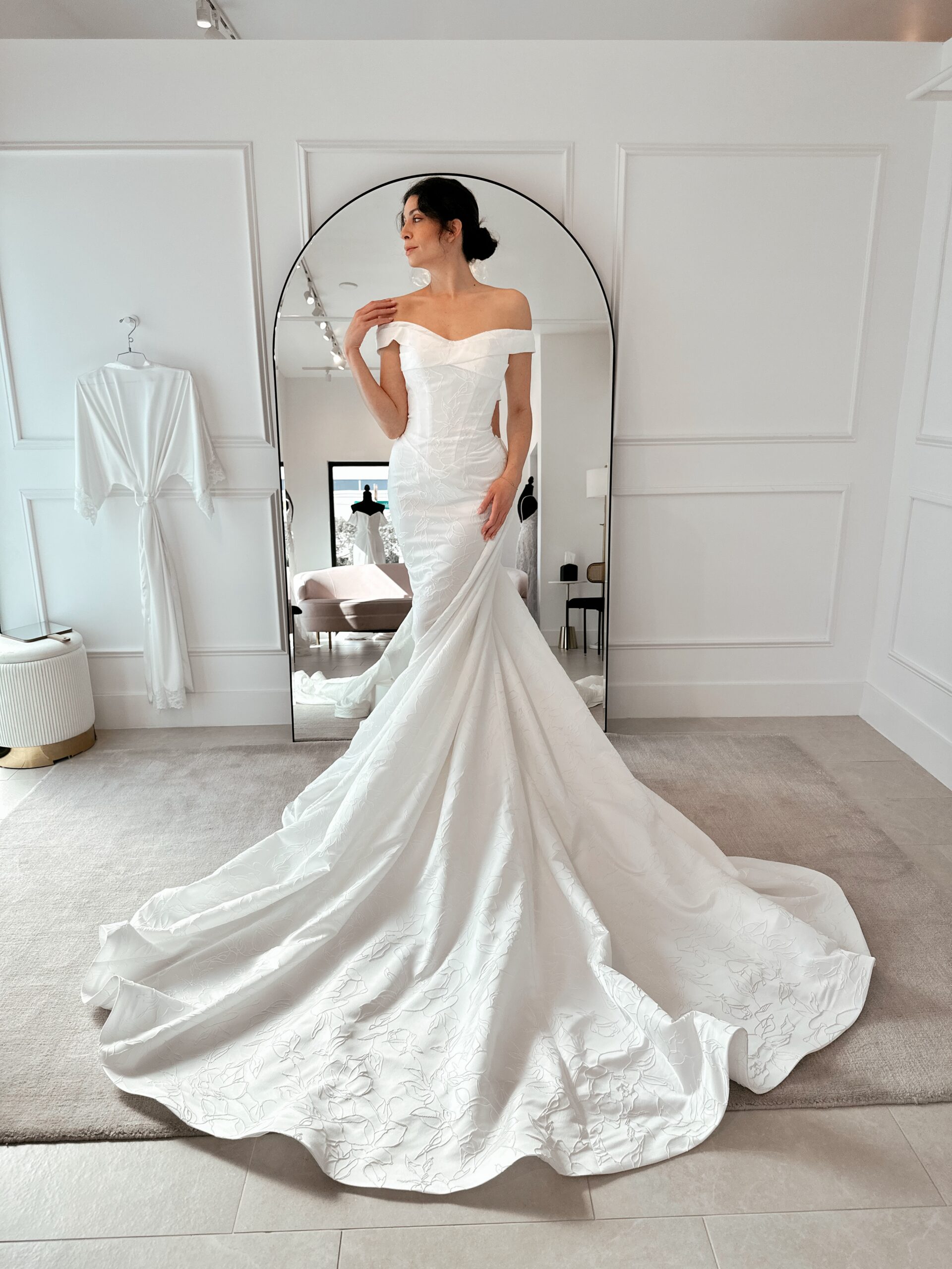 Emery-By-Capsule-Bridal