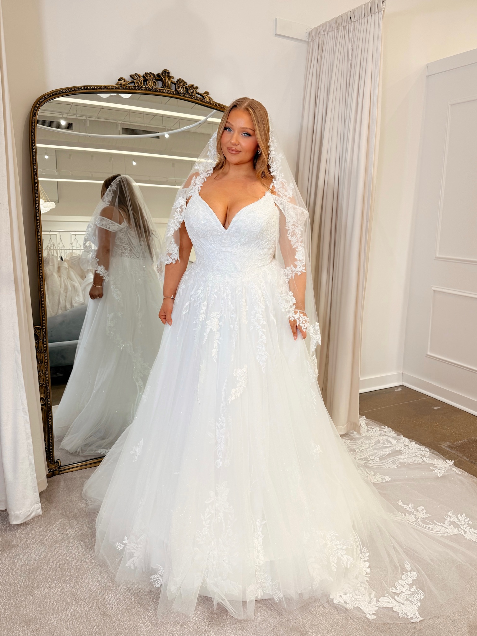 Wren-By-Anora-Bridal_Off-The-Shoulder-Curvy