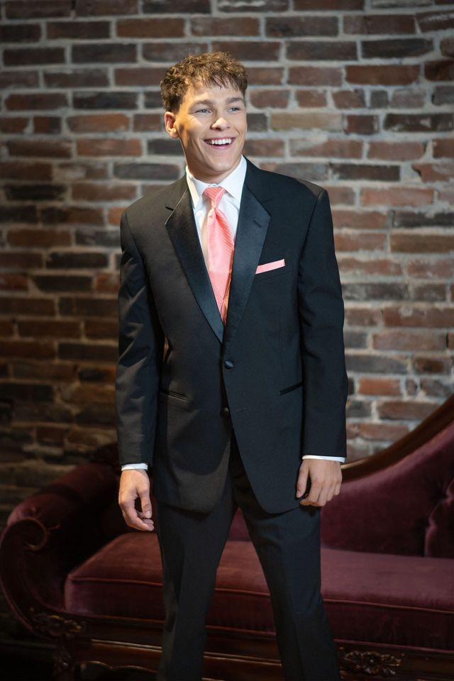 tuxedo-black-troy